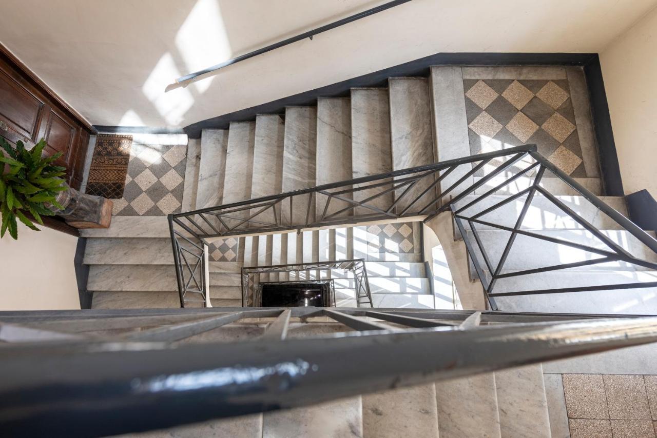 Livia B&B - Trastevere ローマ エクステリア 写真