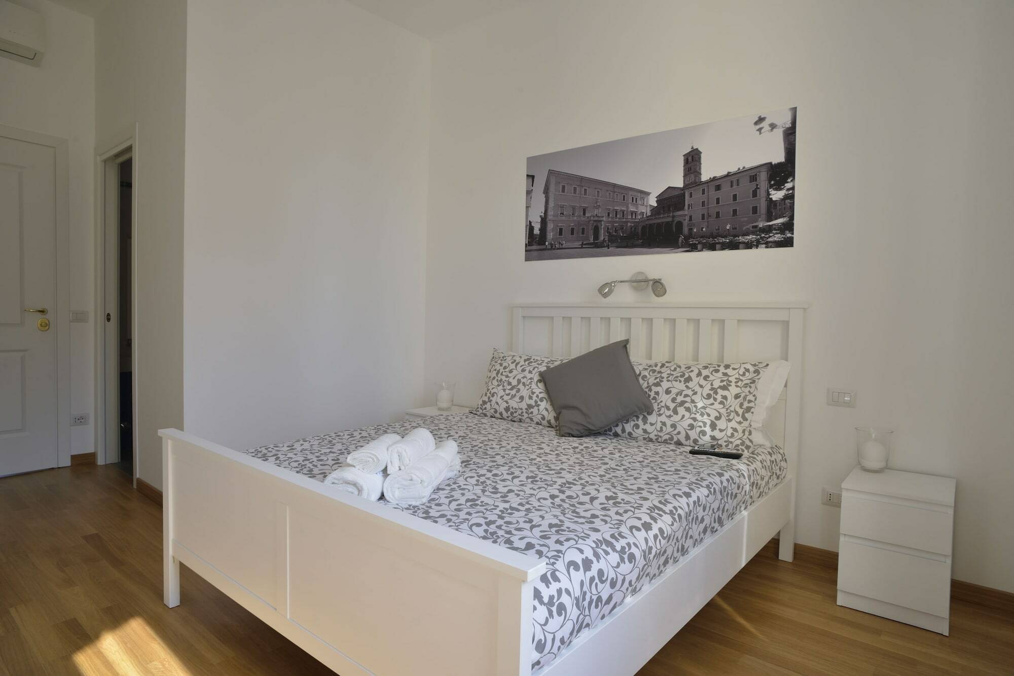Livia B&B - Trastevere ローマ エクステリア 写真
